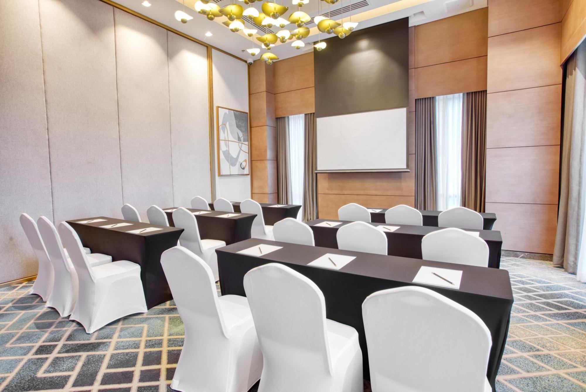 Belmont Hotel Mactan Lapu-Lapu City Eksteriør bilde