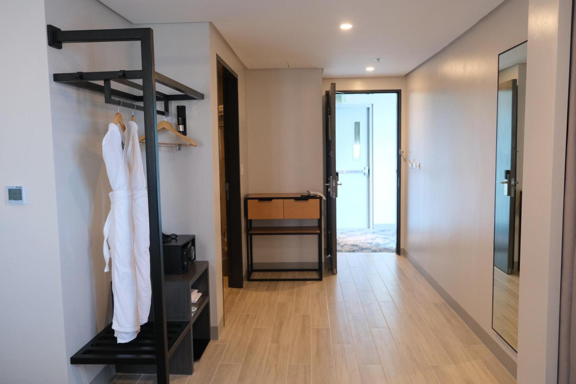 Belmont Hotel Mactan Lapu-Lapu City Eksteriør bilde